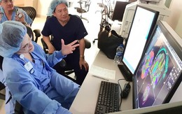 "Người máy" hỗ trợ điều trị 13 loại ung thư ở Việt Nam