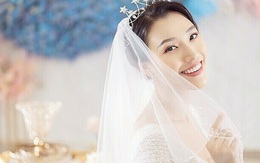 Á hậu Hoàng Oanh cưới bạn trai Tây