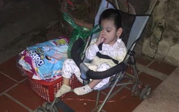 Hải Dương: Bé trai 2 tuổi bị bỏ rơi trong đêm trước cửa nhà dân