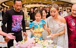 Vợ cả vui mừng khi tỷ phú sòng bài bỏ vợ bé