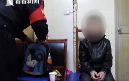 Bé 10 tuổi bị bố bắt ăn xin vì không làm bài tập