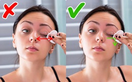 Tẩy trang cho vùng mắt: Phần lớn các chị em đều mắc phải sai lầm nghiêm trọng khiến mắt hiện rõ quầng thâm, nếp nhăn in hằn