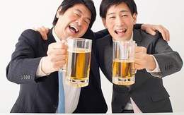 Học người Nhật bí quyết bảo vệ đại tràng khỏi bia rượu tất niên