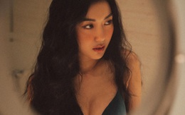 Người đẹp lộ ngực trong phần thi áo tắm Hoa hậu Hoàn Vũ Việt Nam có nhan sắc và thành tích vượt trội ra sao?