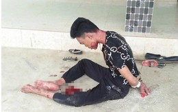 Nghệ An:  Chồng nguy kịch ngồi ôm thi thể vợ trong căn nhà khóa trái