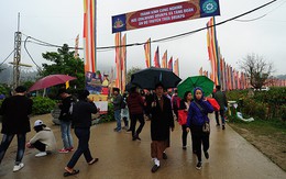 Hàng nghìn phật tử đội mưa đến Tây Thiên nghe Đức Gyalwang Drukpa giảng đạo trong Pháp hội cầu an Đại bi Quan âm 2019