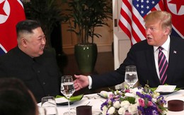 Tổng thống Donald Trump viết Twitter: "Bữa tối tuyệt vời cùng ông Kim Jong Un ở Hà Nội"