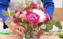 12 lời khuyên về cách cắm hoa để đẹp như ngoài hàng