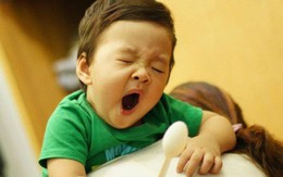 Cho trẻ ngủ muộn không chỉ thấp còi, mà còn có nhiều nguy cơ khác