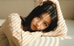 Thế hệ hot girl 2000 xinh đẹp, học giỏi, biết kinh doanh