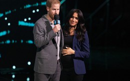 Meghan 'dạy Harry kỹ năng diễn xuất trước đám đông'