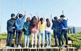 Những khoảnh khắc quý giá thời đi học khiến người đọc cay mắt, bởi thanh xuân đã qua mãi chẳng thể tìm lại