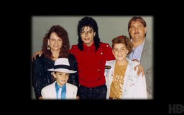Michael Jackson: 10 năm sau ngày mất vẫn gây sốc vì đời tư