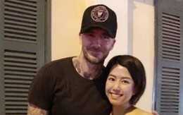 Beckham vui vẻ chụp ảnh cùng fan tại phố đi bộ ở TP.HCM