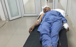 Thanh niên tâm thần bị hàng xóm chém 7 nhát vì làm đổ tường gạch và gãy cây cối trong vườn