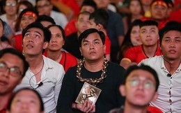 'Đại gia đeo vàng' Phúc XO bị tạm giữ hình sự để điều tra