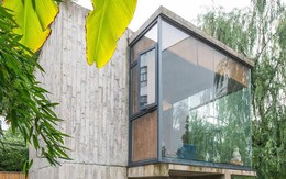 Căn nhà 2 tầng thô mộc theo phong cách Nhật Bản với lớp tường kính kết nối thiên nhiên, ẩn chứa vạn điều bất ngờ khiến nhiều người thích thú