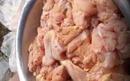 Phát hiện 35 kg thịt gà bốc mùi tại Tiểu học Chu Văn An