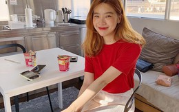 Bạn sẽ đi qua mùa nóng "nhẹ tựa lông hồng" nếu diện trang phục mang 3 loại vải mát lịm này