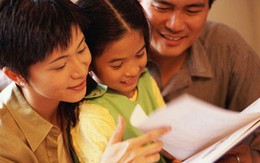 Kiểu cha mẹ 'máy xén cỏ' gây hại cho con