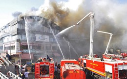 Cháy trung tâm thương mại ở Ấn Độ, ít nhất 17 người thiệt mạng