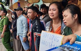 Người thân gào khóc sau vụ 3 người tử vong trong phòng trọ