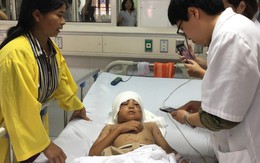 Người mẹ từ chối điều trị bệnh mơ phép màu đến với cậu con trai 12 tuổi bị chó cắn mất tai, lóc da đầu