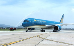 Chuyên gia giao thông nói về việc Vietnam Airlines delay chuyến bay quốc tế để chờ... 1 khách: "Tùy tiện, thiếu văn hóa!"