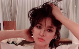 Ngoại hình khác lạ và táo bạo của 'bánh bèo thoát xác' Song Hye Kyo gần đây hình như lấy cảm hứng từ người tình?