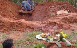 Người chồng khai quá trình ra tay giết vợ rồi đem xác cuốn vào chiếu phi tang xuống giếng