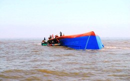 Tàu cá chìm trên biển, 9 thuyền viên Nghệ An mất tích
