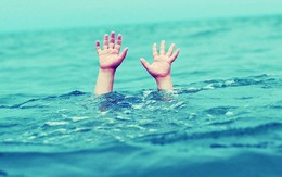Hà Nội: Một cháu bé đuối nước tại bể bơi ở trường học