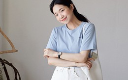 2 kiểu áo phông đơn giản, mặc lên dễ đẹp để các nàng luôn trẻ trung trong mắt đồng nghiệp