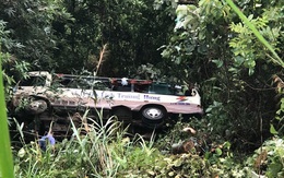 Quảng Ninh: Xe ô tô chở khách du lịch lao xuống vực, 1 người tử vong