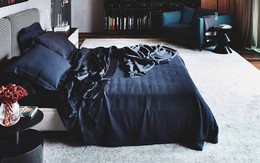 Bạn sẽ cực kì bất ngờ với độ sang chảnh khi lựa chọn màu đen cho phòng ngủ của mình