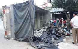 Xe tải mất thắng tông ôtô khách, lật đè lên xe máy khiến 3 người bị thương