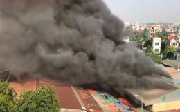 Hà Nội: Cháy lớn ở chợ Tó, Đông Anh