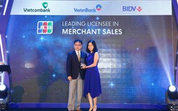 Vietcombank nhận các giải thưởng của Tổ chức thẻ quốc tế JCB