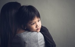 6 hành động phá hỏng tuổi thơ của con