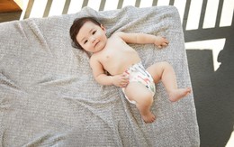 Phân biệt tã dán sơ sinh và miếng lót sơ sinh: Tưởng không dễ mà dễ không tưởng