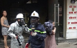 Hà Nội: Giải cứu người phụ nữ mang bầu thoát khỏi ngôi nhà 4 tầng đang bốc cháy