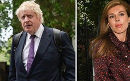 Bạn gái dọn đến sống chung với tân Thủ tướng Anh dù ông này chưa ly dị vợ, "kẻ thứ 3" gây chú ý khi sao chép Công nương Kate