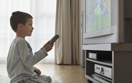 Năm cách giúp trẻ cai nghiện tivi