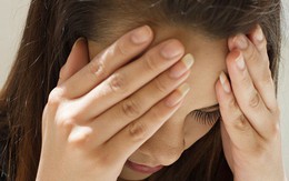 Lần thứ hai bên nhau sau một tháng làm vợ, tôi bị chồng hất văng ra khỏi giường, câu nói của anh làm tôi vừa nhục nhã vừa ức nghẹn họng