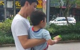Kẻ bắt cóc gần như thành công khi ôm đứa trẻ 3 tuổi ra khỏi nhà, nhưng cậu bé thông minh nói 1 câu tự cứu được mình