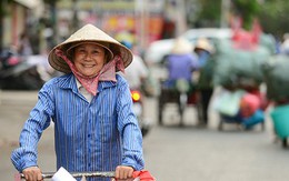 Những người phụ nữ nhặt ve chai ở Sài Gòn nuôi con đậu đại học