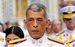 Vua Thái phục chức cho 3 sĩ quan cận vệ hoàng gia