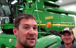 Chàng nông dân kiếm tiền từ Youtube gấp năm lần làm nông