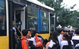CSGT nói về việc xử lý xe buýt 60 chỗ chở gần 120 học sinh
