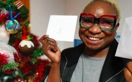 Một phụ nữ mời hàng nghìn người lạ tới dự tiệc Giáng sinh